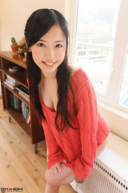 《漂亮的保姆韩剧中字》